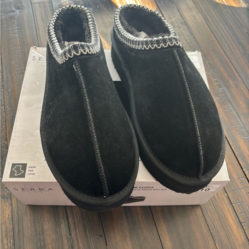 Serra Black Suede Mules